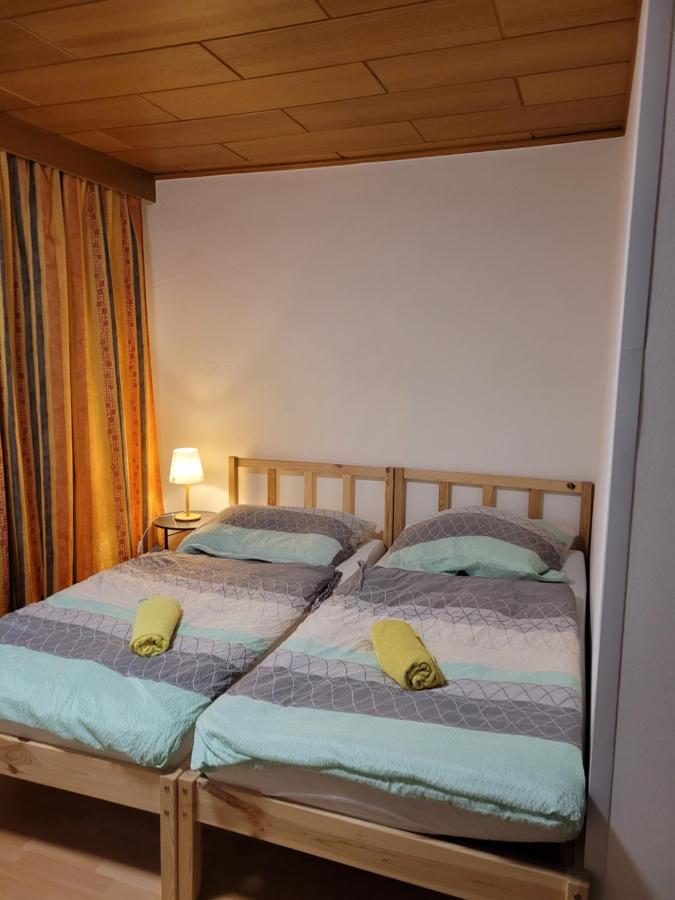 Max Apartment *